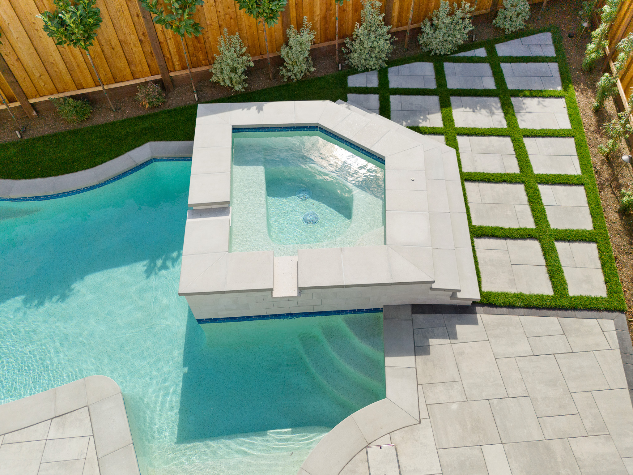 Integrated Spas & Hot Tubs